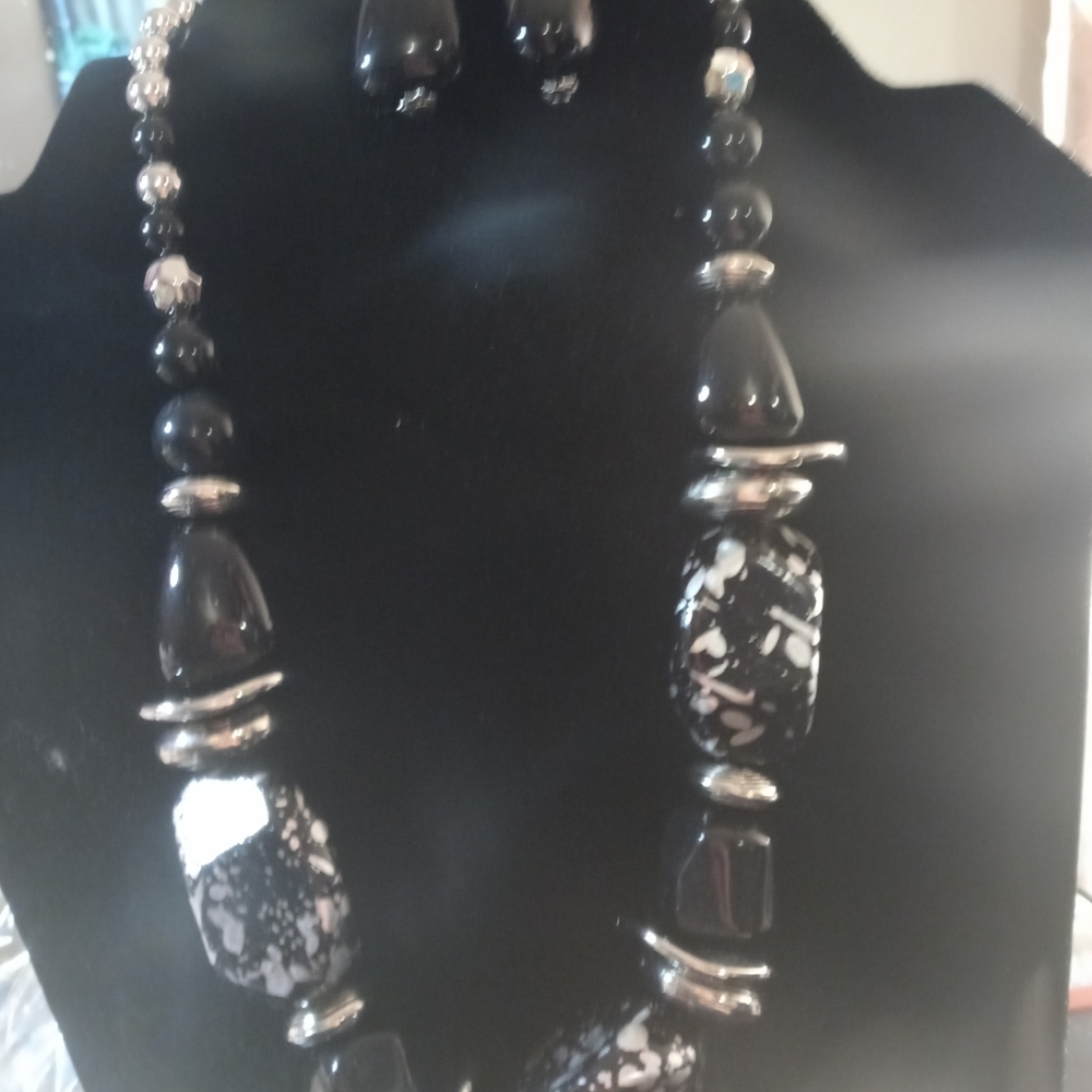 Thicker necklace